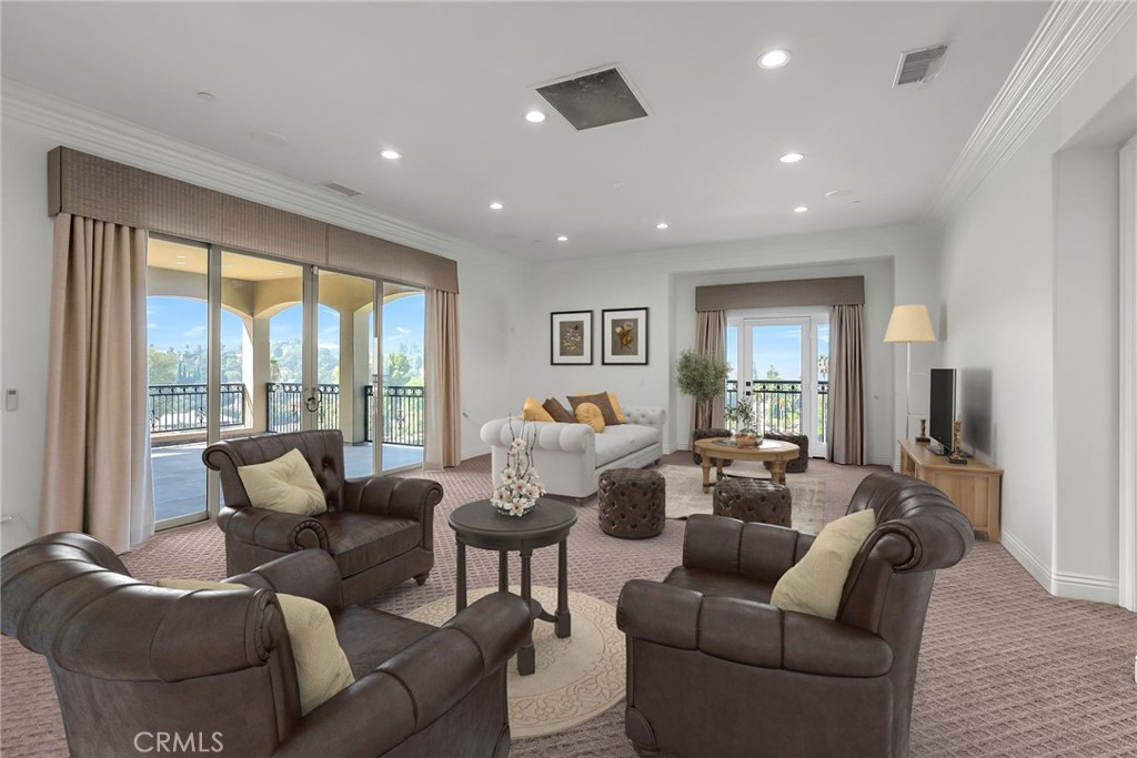 5662 Royal Ridge Court