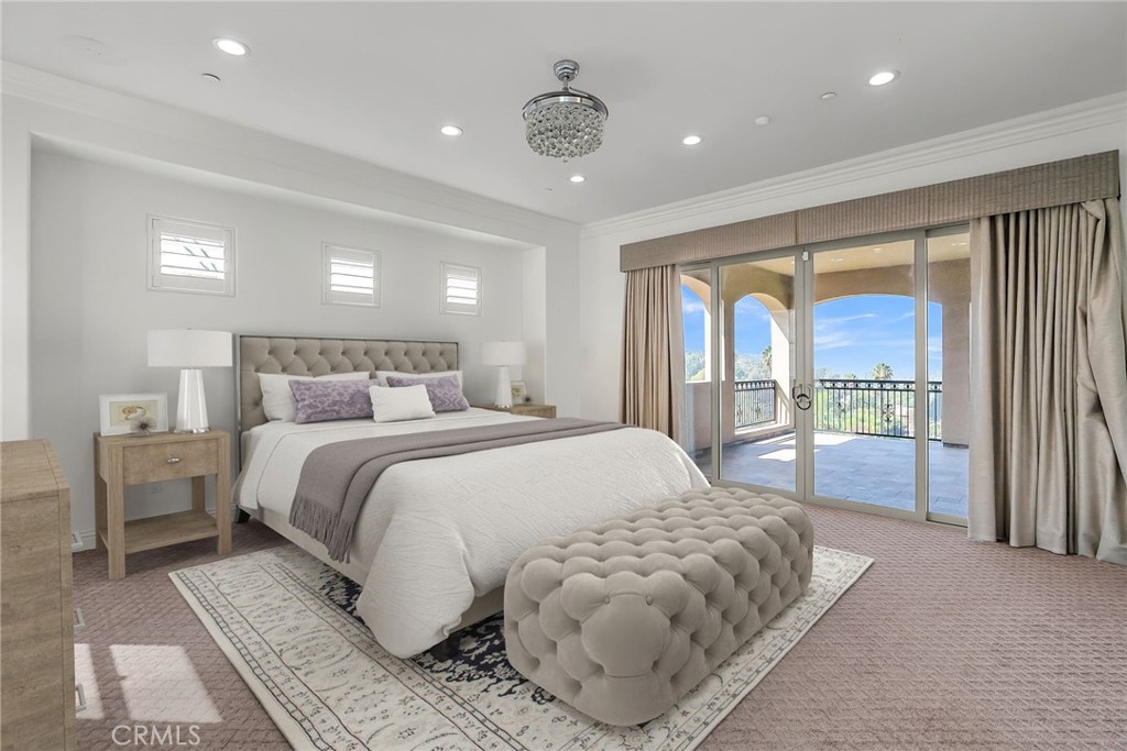 5662 Royal Ridge Court