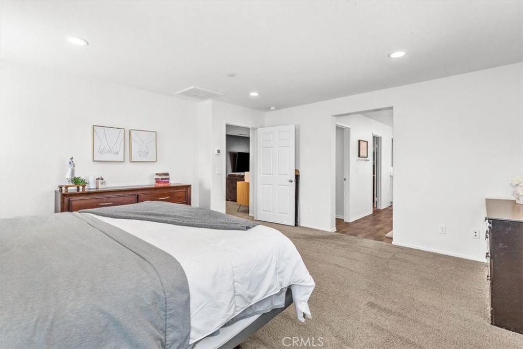 1022 Egret Street