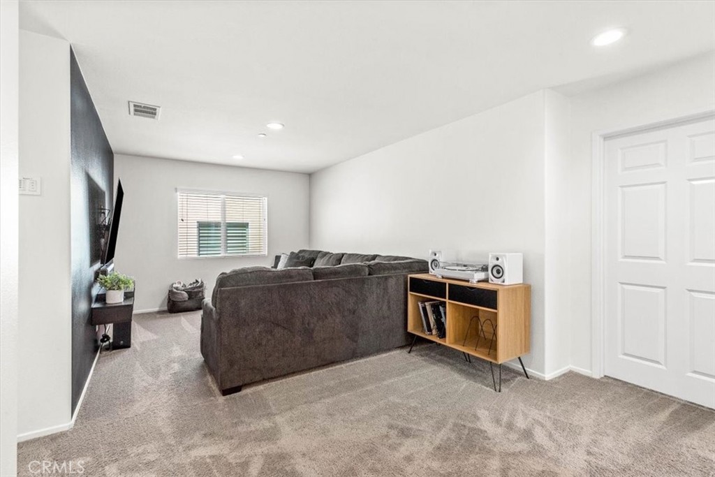 1022 Egret Street