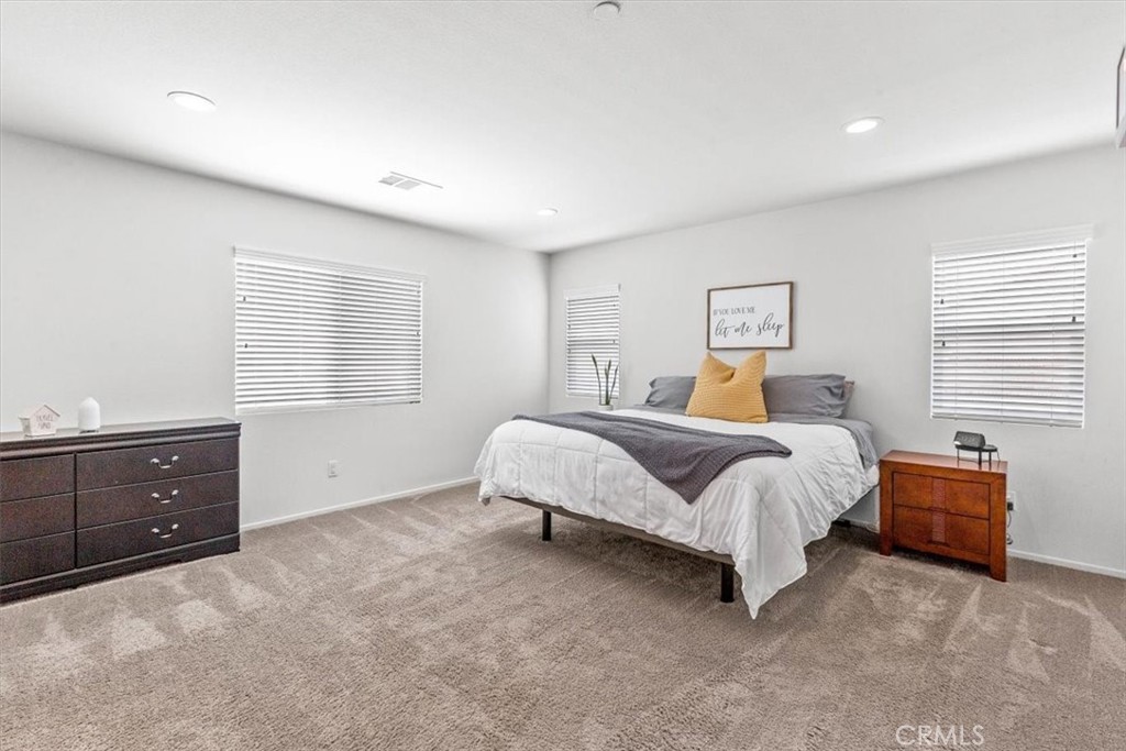 1022 Egret Street