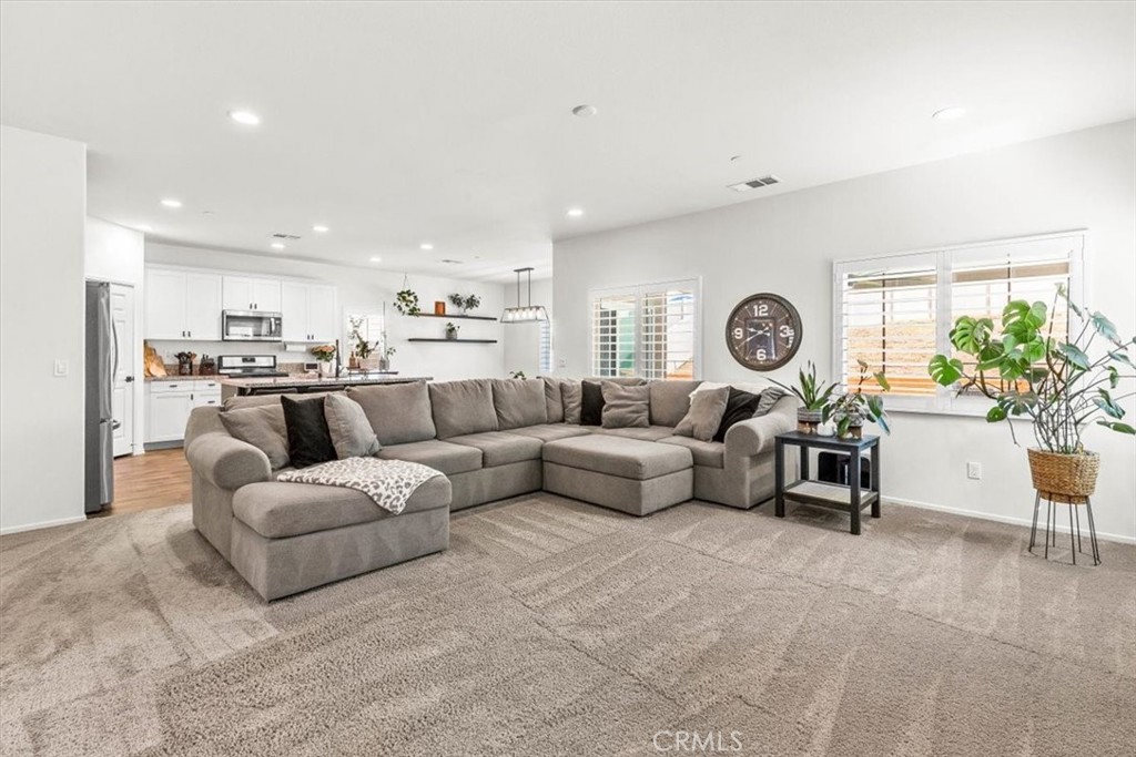 1022 Egret Street