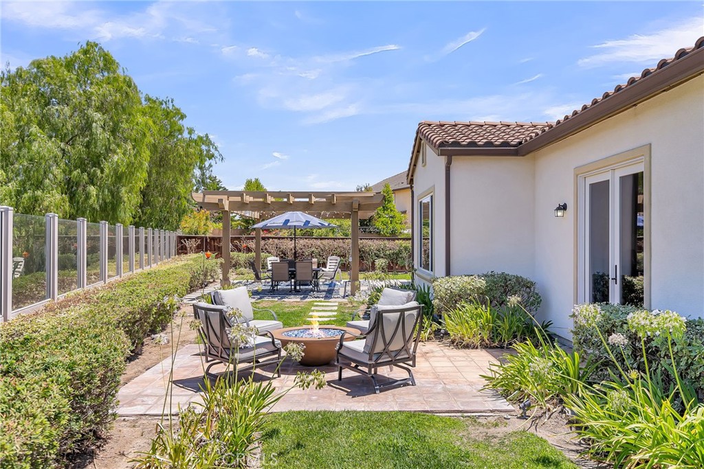 3309 Paseo De Valle