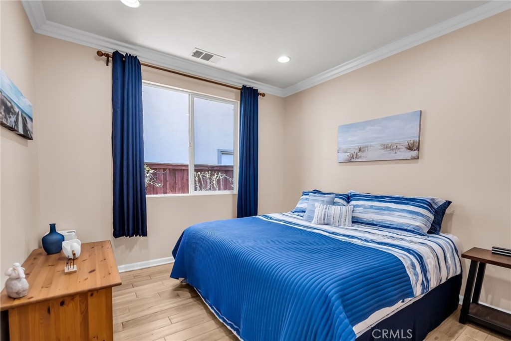 3309 Paseo De Valle