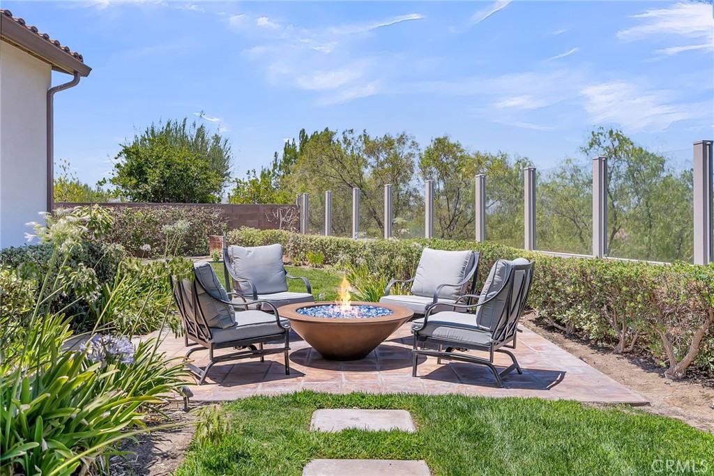 3309 Paseo De Valle