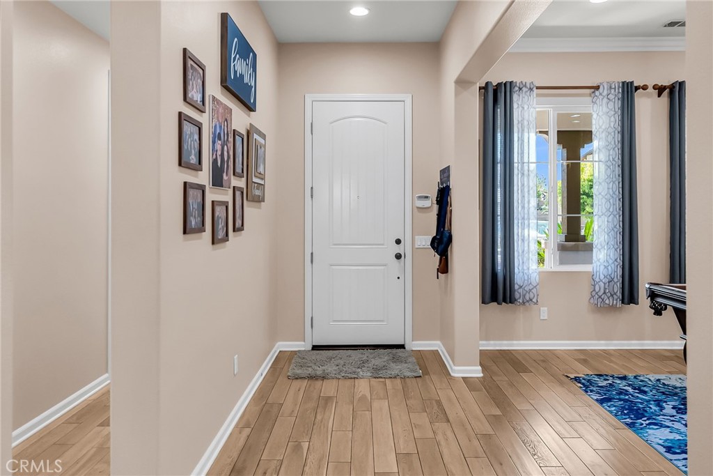 3309 Paseo De Valle