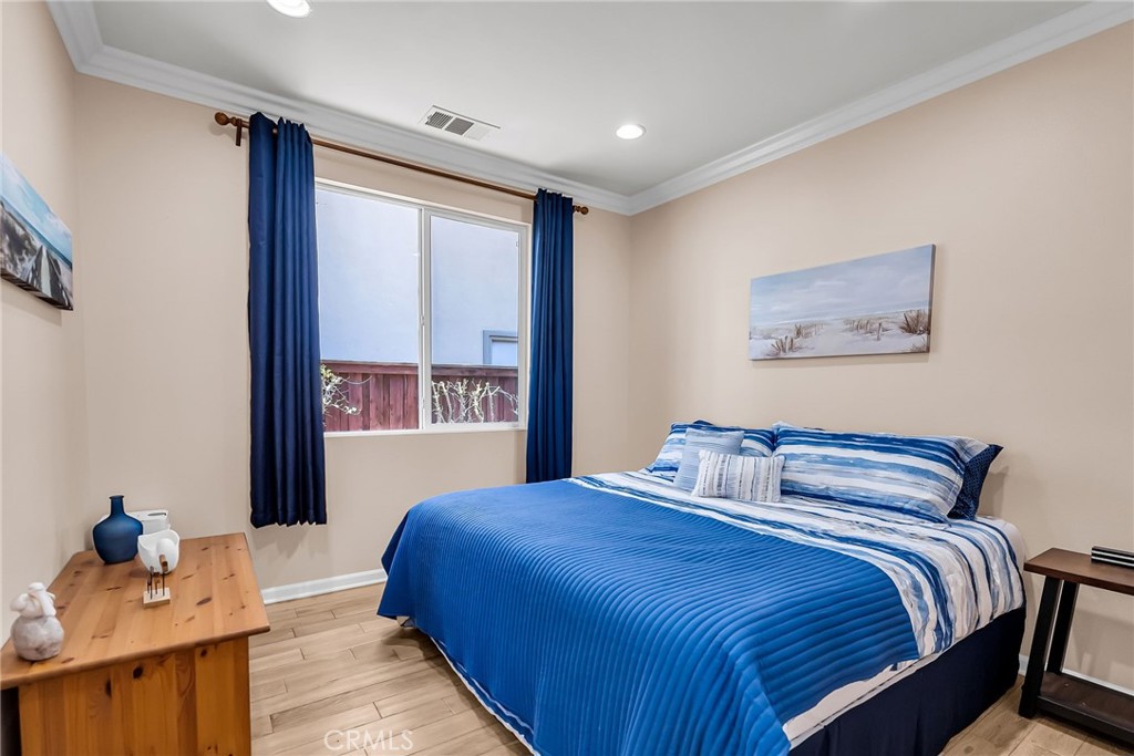 3309 Paseo De Valle