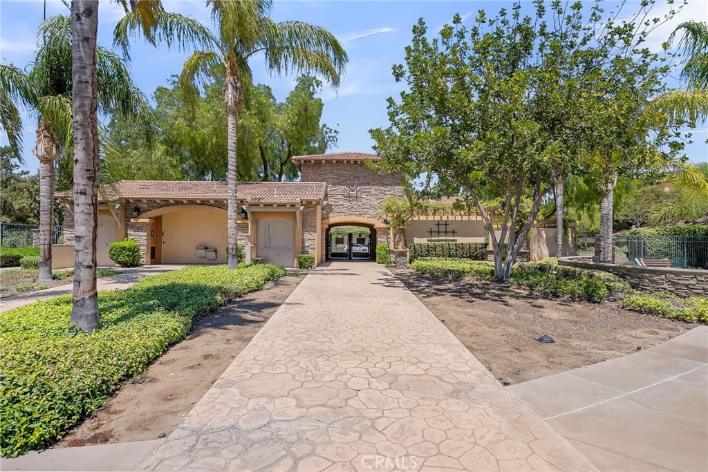 3309 Paseo De Valle