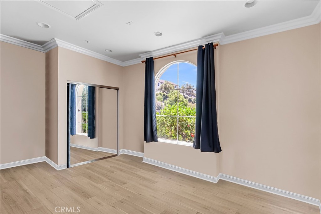 3309 Paseo De Valle