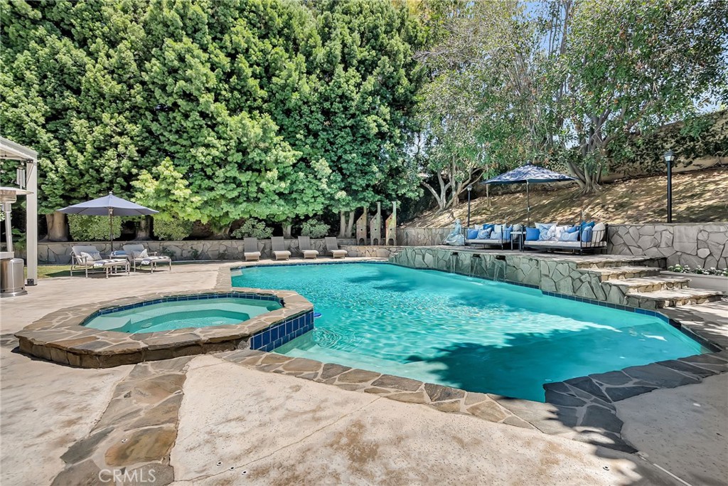 1656 Dunkirk Lane