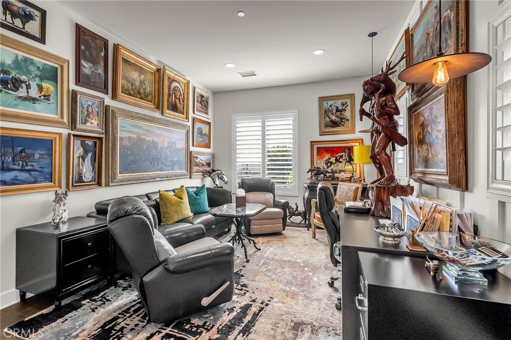 7420 Via Montecito