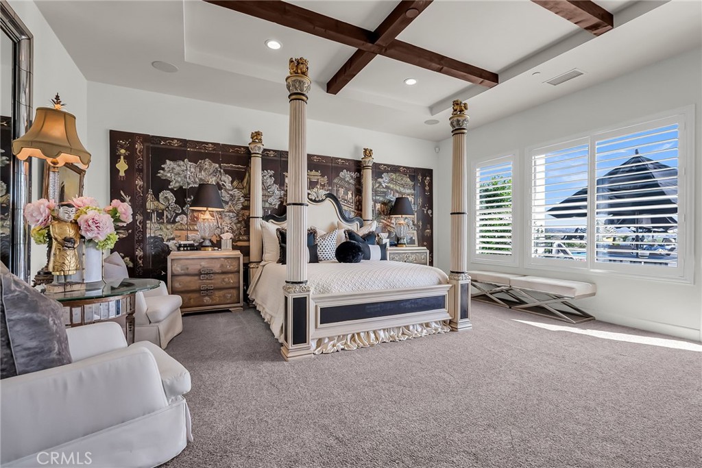 7420 Via Montecito
