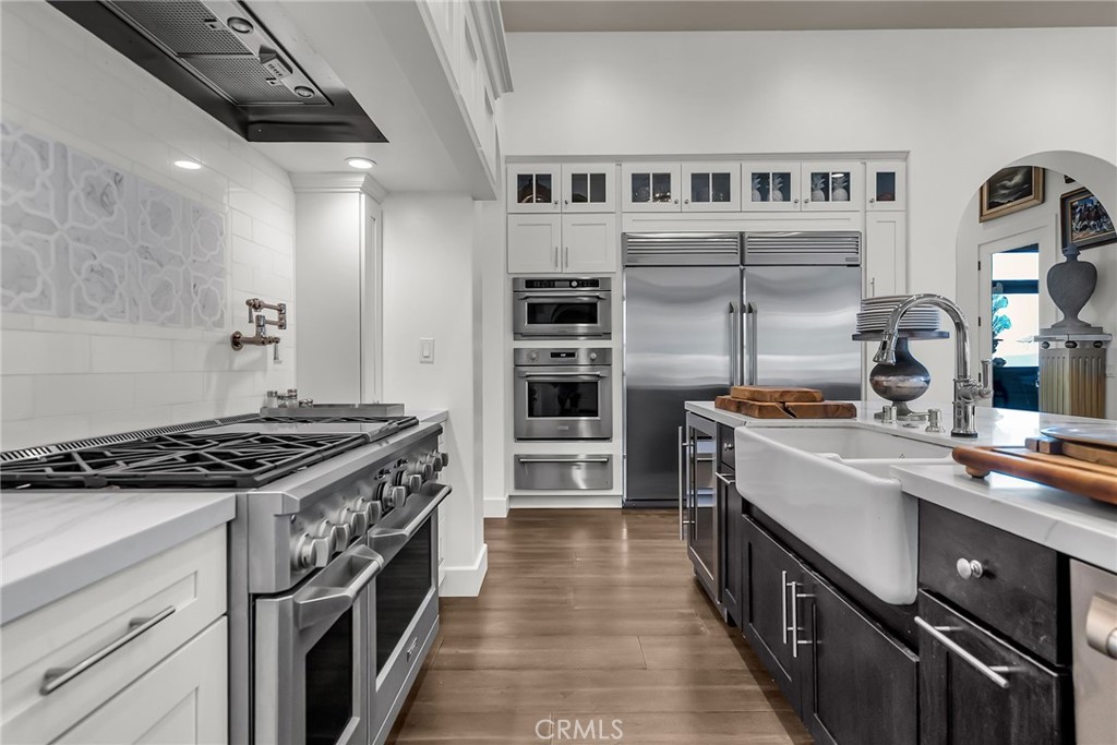 7420 Via Montecito
