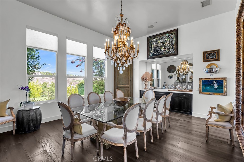 7420 Via Montecito