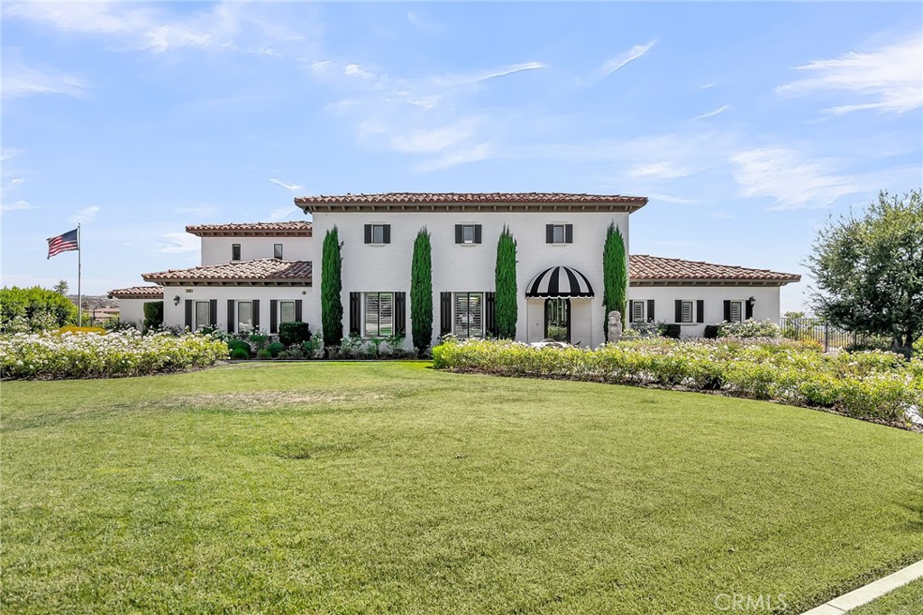 7420 Via Montecito