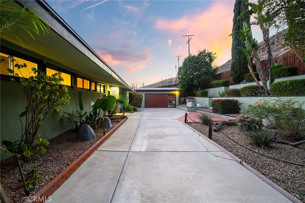 5649 Durango Road