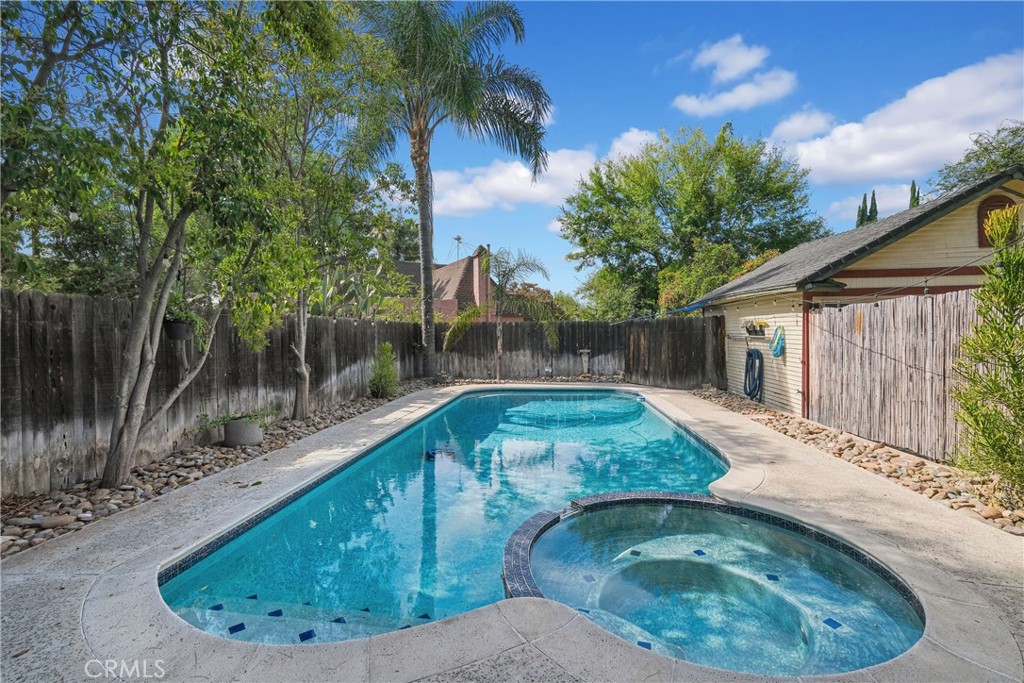 628 W Fern Avenue