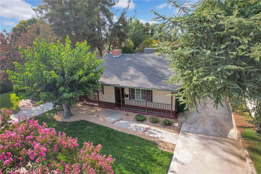 628 W Fern Avenue