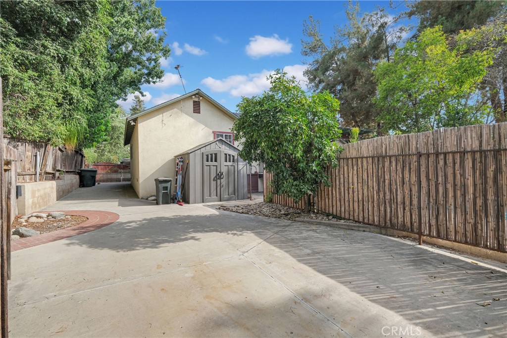 628 W Fern Avenue