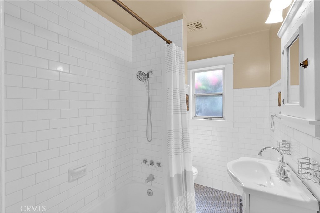 628 W Fern Avenue