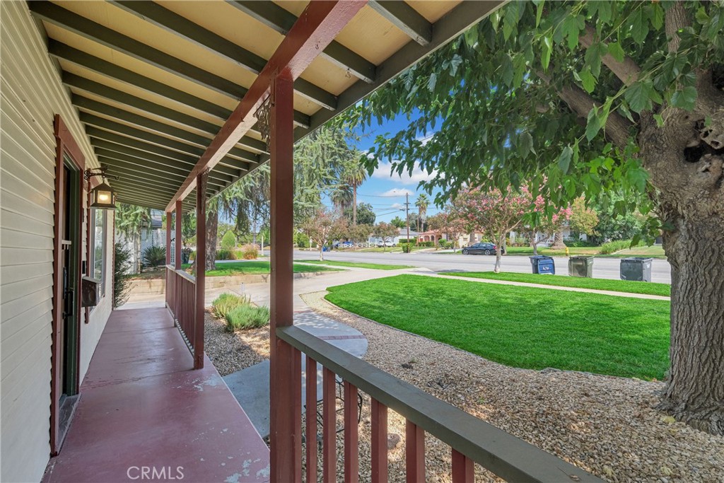 628 W Fern Avenue
