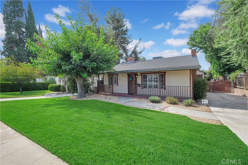 628 W Fern Avenue