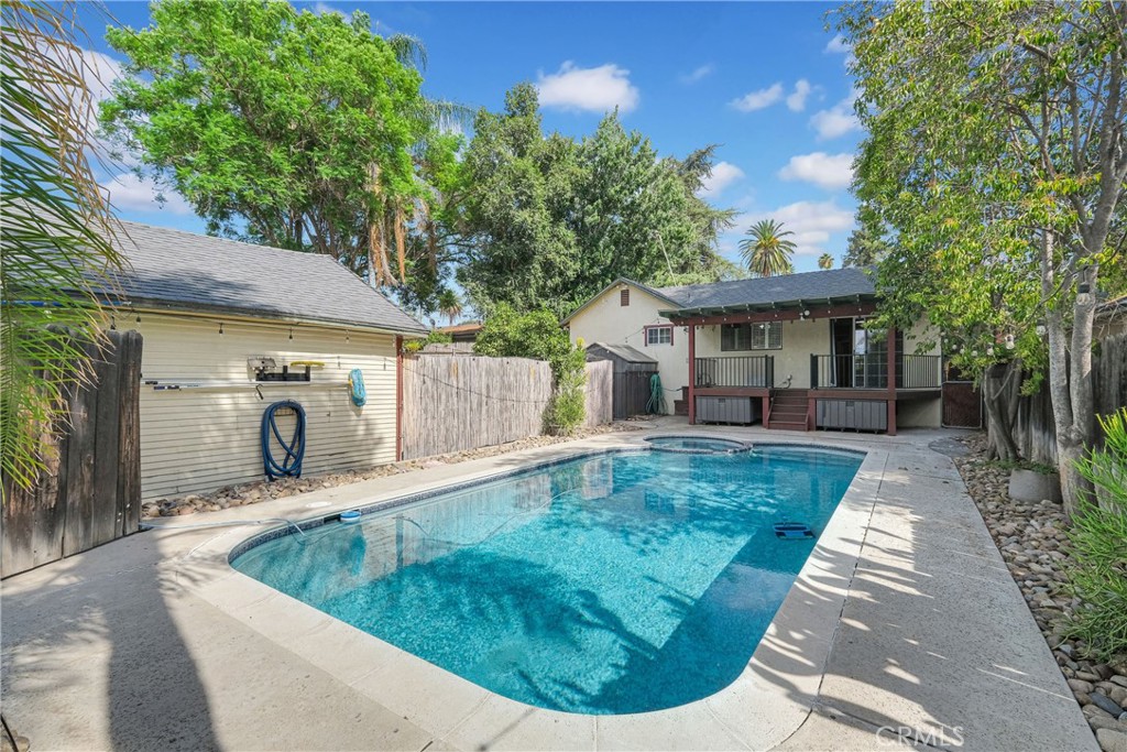 628 W Fern Avenue