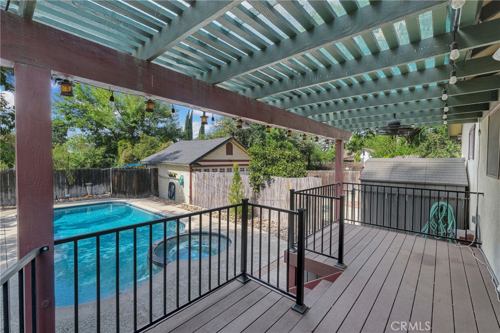 628 W Fern Avenue