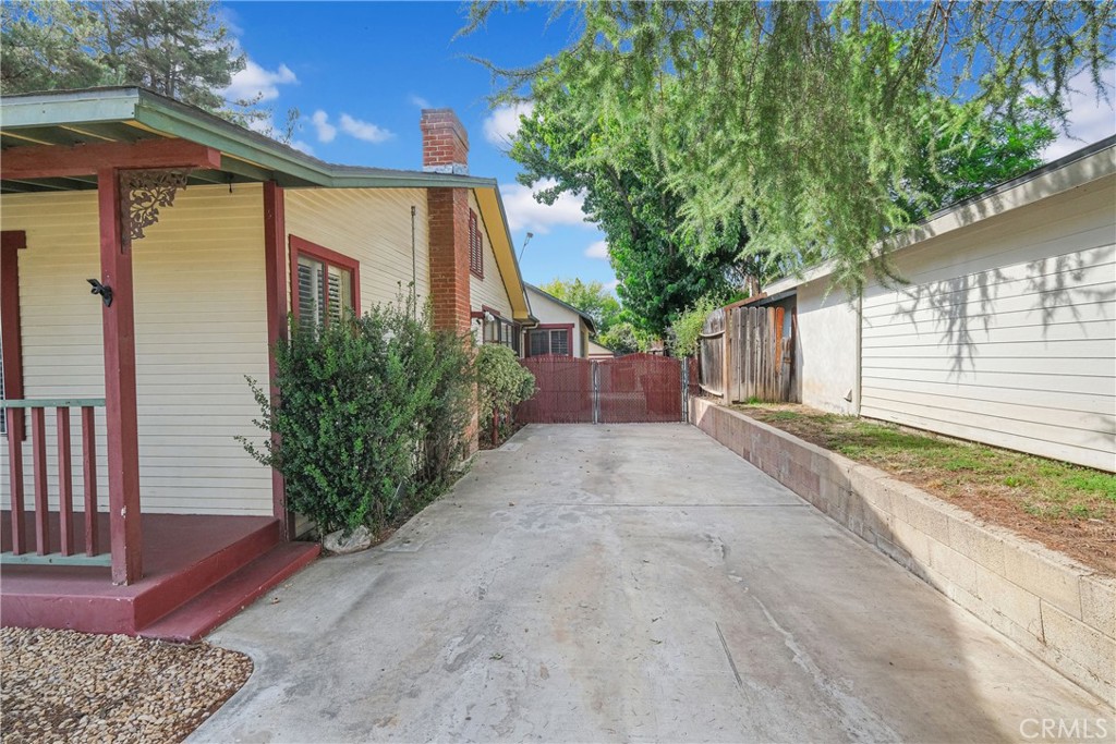 628 W Fern Avenue