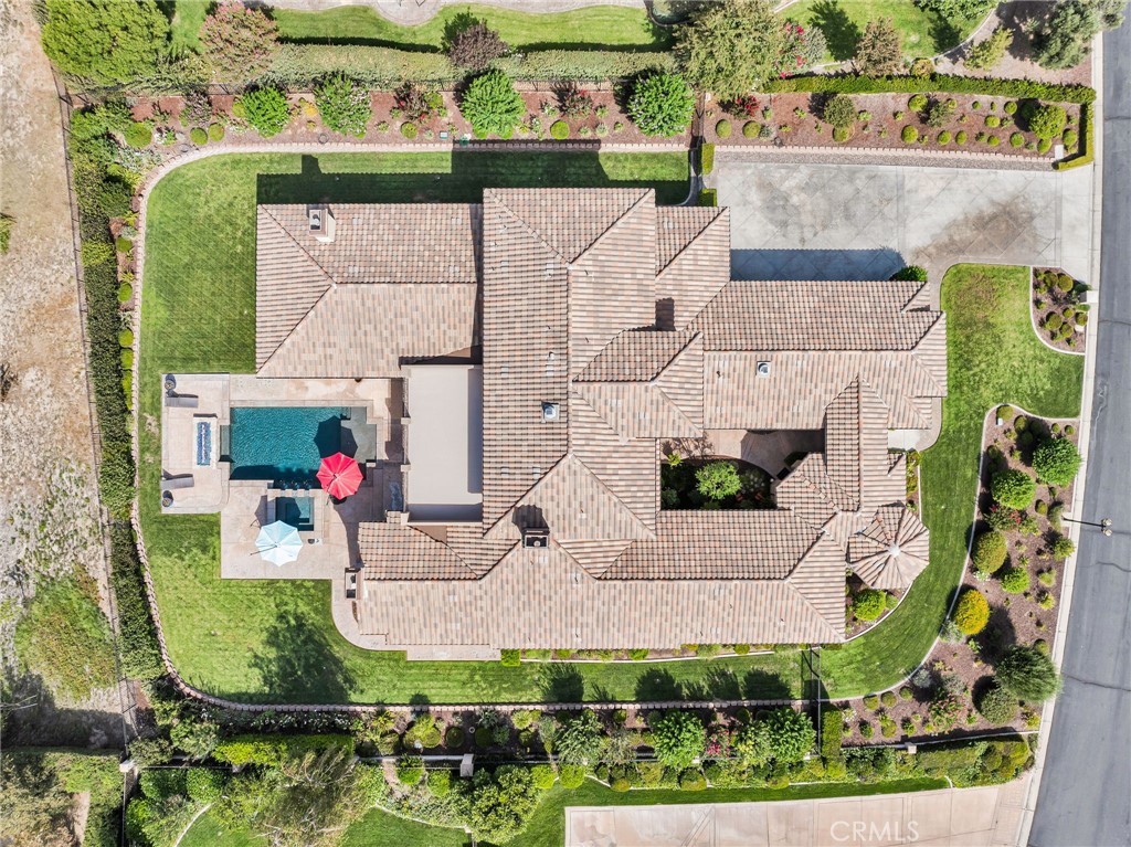 680 Pinnacle Ridge Road