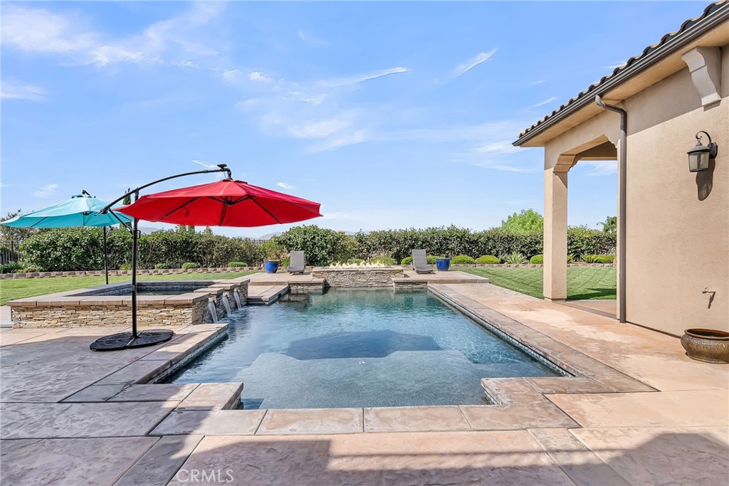 680 Pinnacle Ridge Road