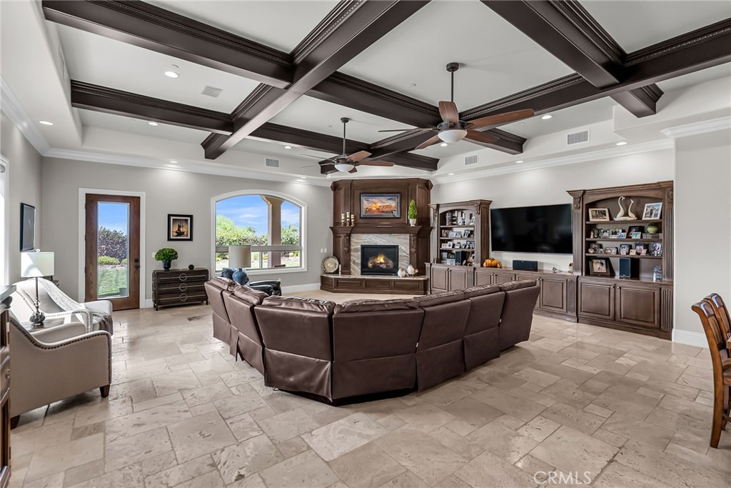 680 Pinnacle Ridge Road