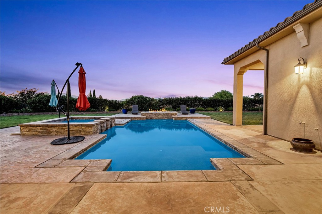 680 Pinnacle Ridge Road