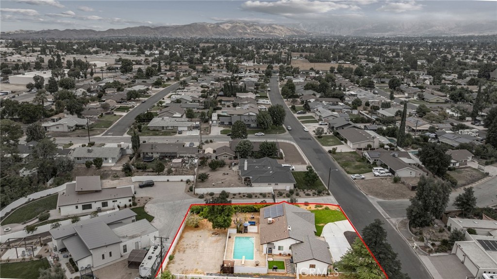 1258 Holly Lane