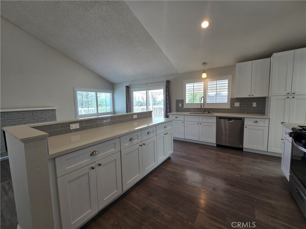 6066 Alvarado Circle