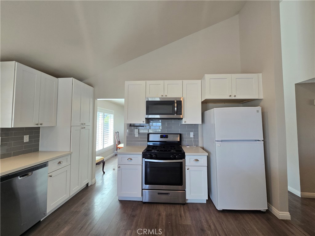 6066 Alvarado Circle