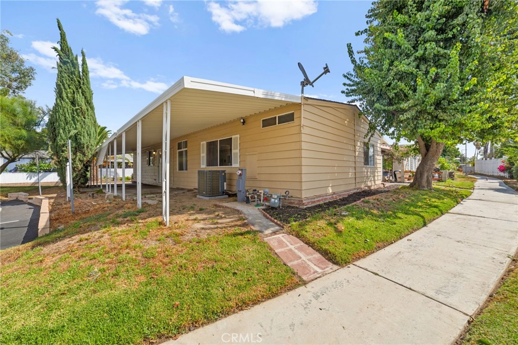 1601 S Garey Avenue 93