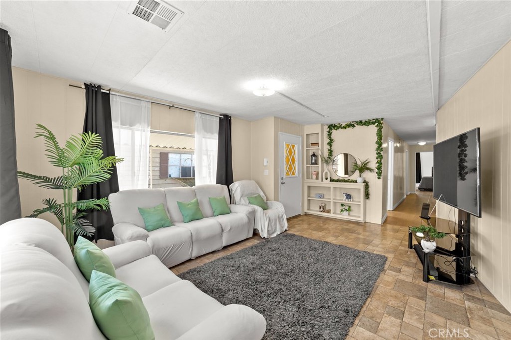 1601 S Garey Avenue 93