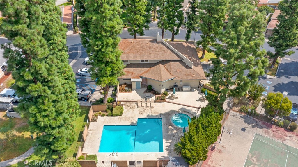 1601 S Garey Avenue 93