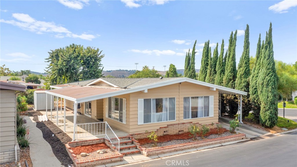 1601 S Garey Avenue 93