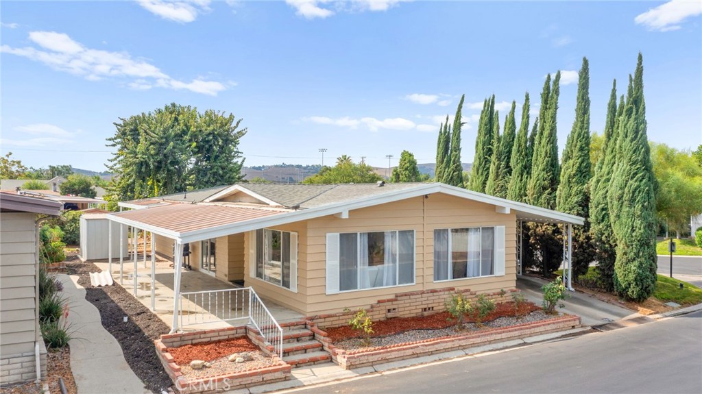 1601 S Garey Avenue 93