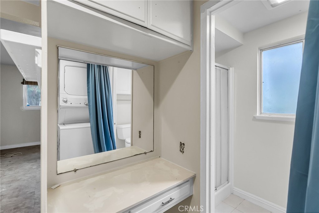 2277 W Via Mariposa W B