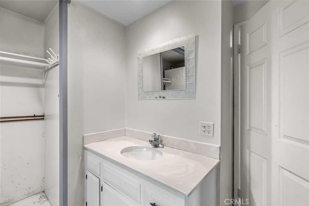 2277 W Via Mariposa W B