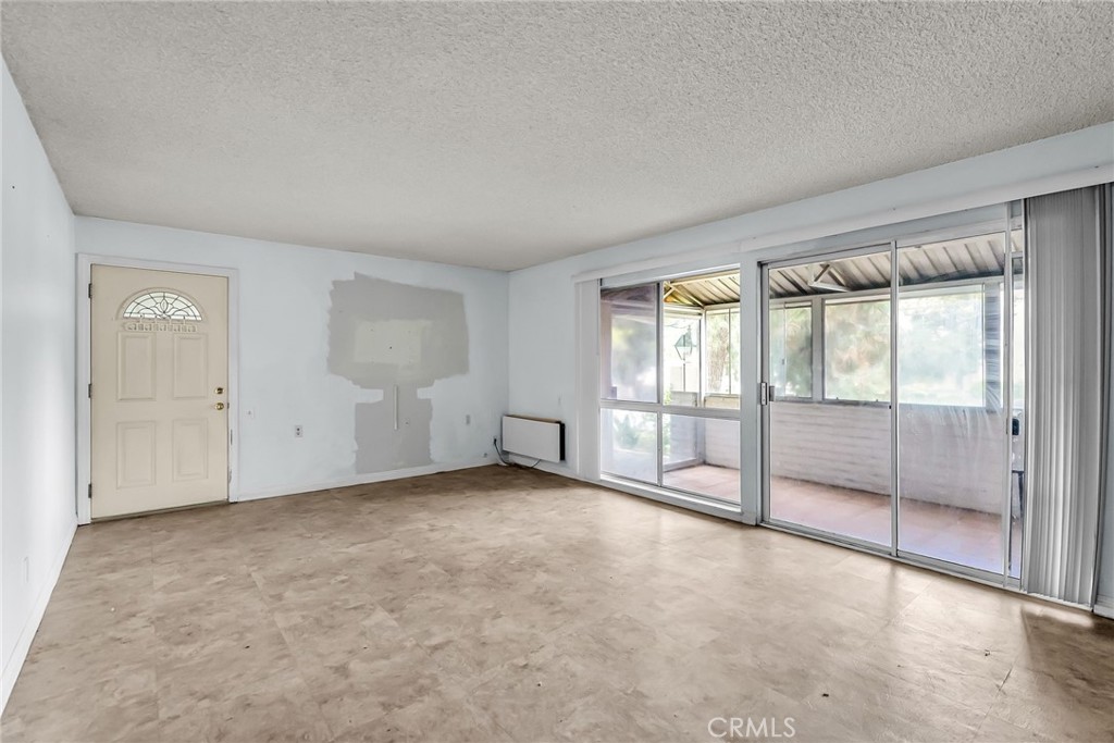 2277 W Via Mariposa W B