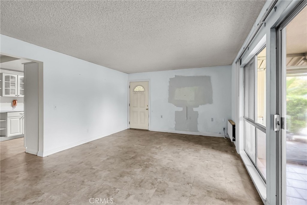 2277 W Via Mariposa W B