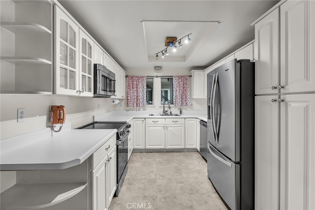 2277 W Via Mariposa W B