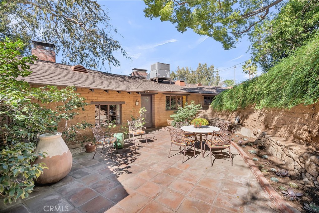 6146 Hawarden Drive