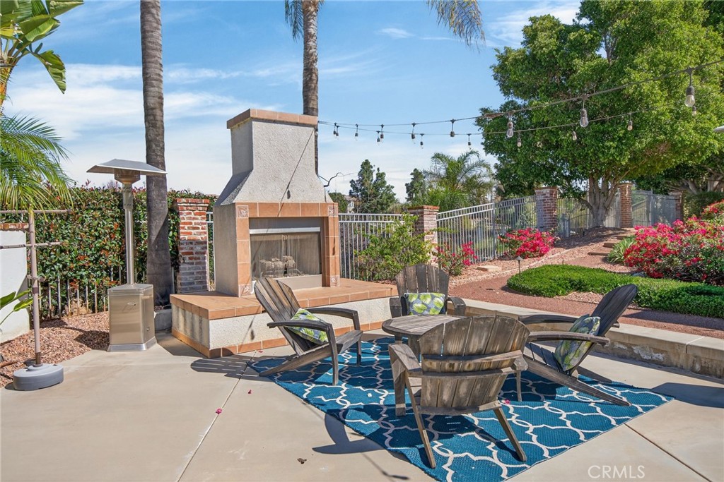 6872 Chartwell