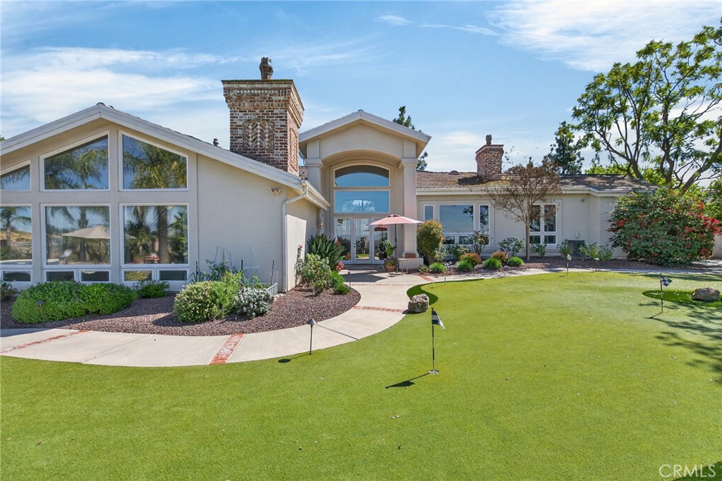 6872 Chartwell