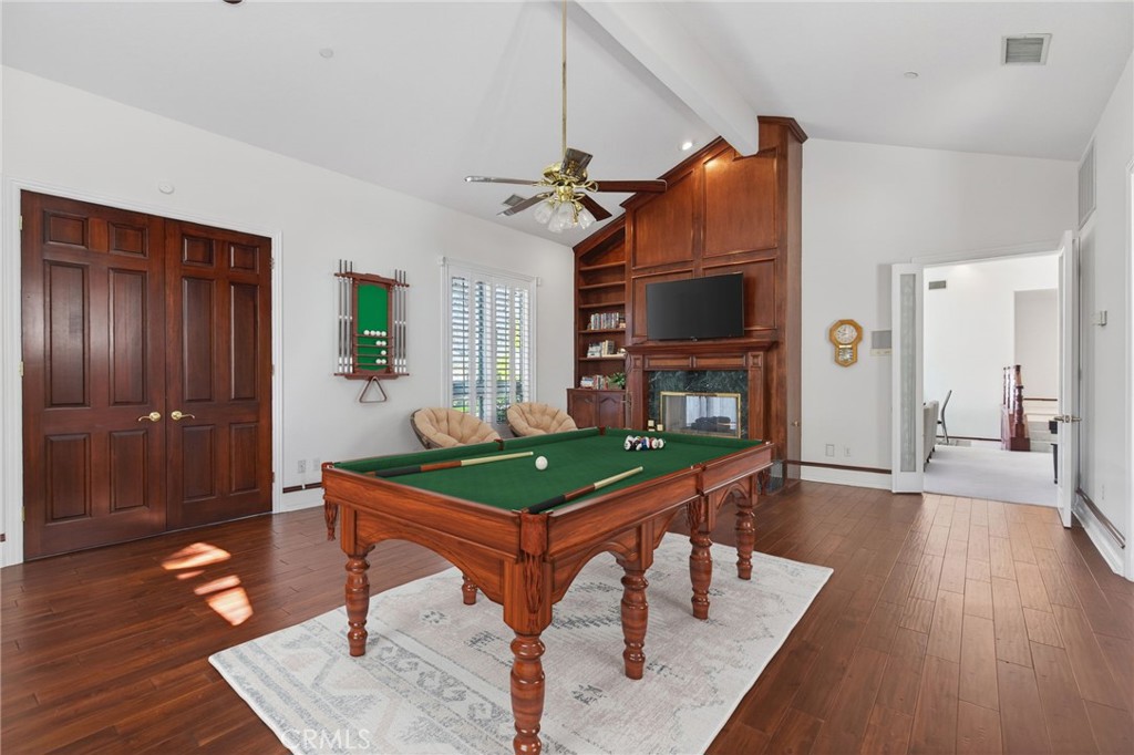 6872 Chartwell